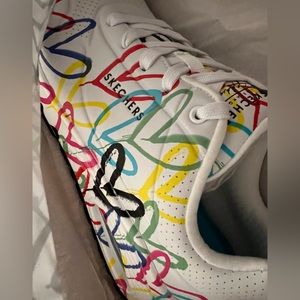 Skechers x J Gold Crown Sz 10 NIB women’s, white + rainbow hearts sneakers